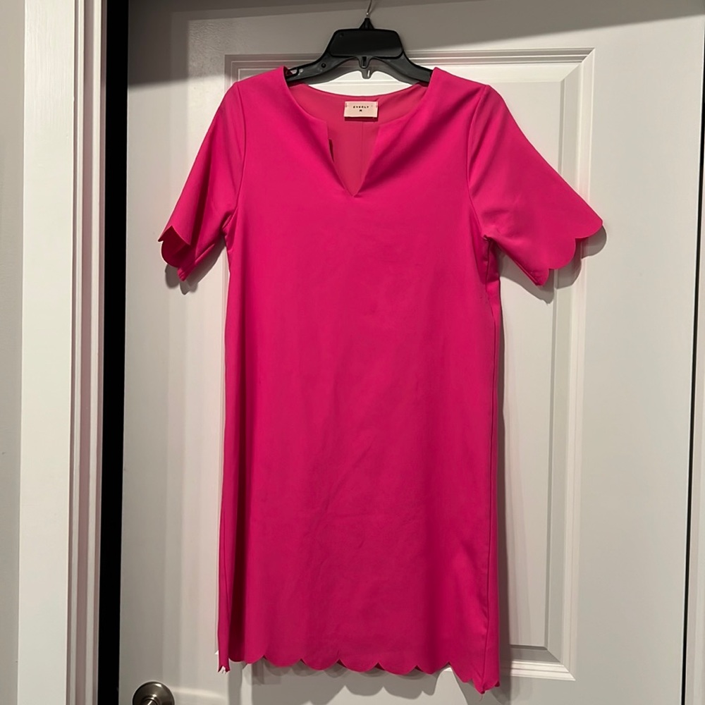 Everly Scalloped Hot Pink Sheath Dress